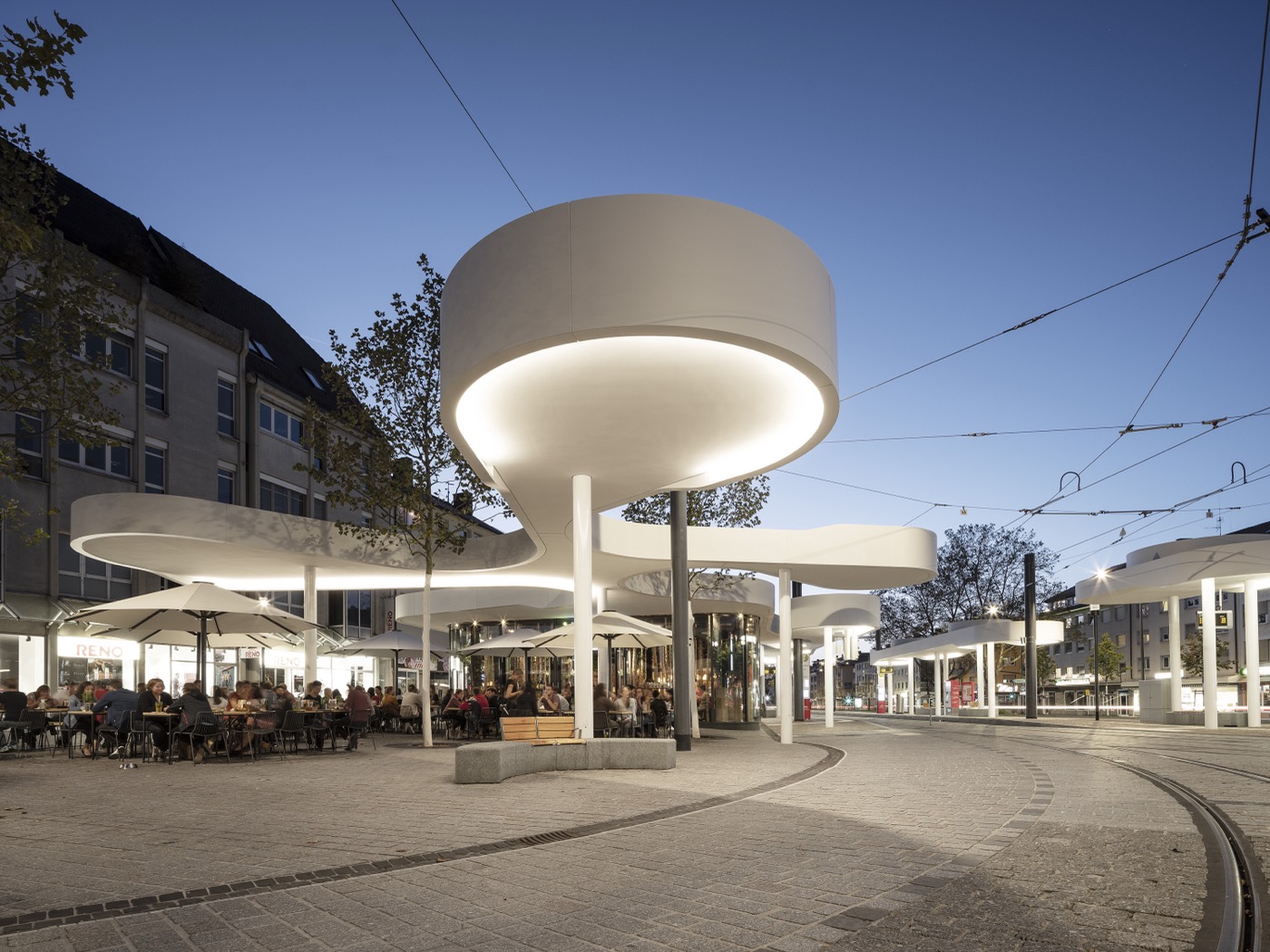 Pavillon am Ring, Tramhaltestelle und Café am Europaplatz in Freiburg